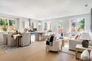 Photo #2: ML82025581 Listing 