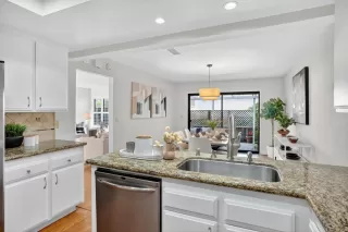 Photo #6: ML82025649 Listing 