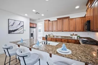 Photo #6: ML82025658 Listing 