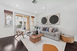 Photo #4: ML82025708 Listing 