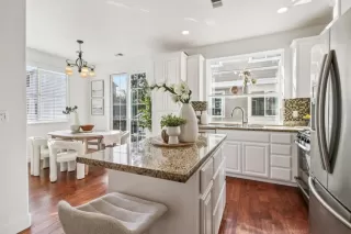 Photo #6: ML82025735 Listing