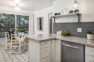 Photo #5: ML82025762 Listing 