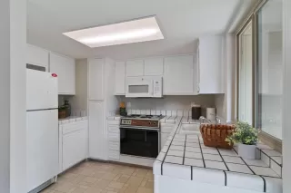 Photo #6: ML82025793 Listing 