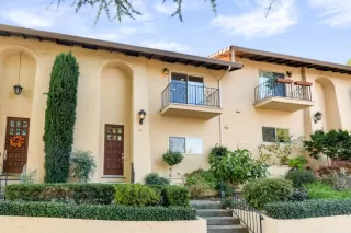 Browse active condo listings in RANCHO DE LOS GATOS