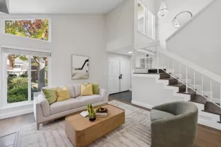 Photo #4: ML82025899 Listing