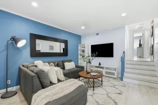 Photo #5: ML82026152 Listing