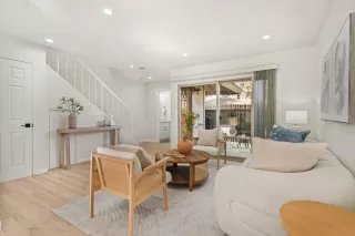 Photo #4: ML82026163 Listing 