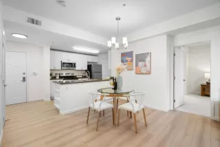 Photo #4: ML82026176 Listing 