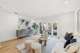 Photo #4: ML82026233 Listing 