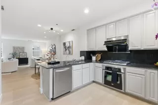 Photo #5: ML82026299 Listing 