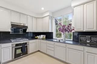 Photo #6: ML82026299 Listing 