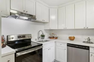 Photo #5: ML82026306 Listing