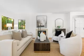 Photo #5: ML82026311 Listing