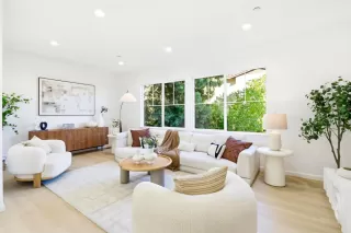 Photo #1: ML82026344 Listing