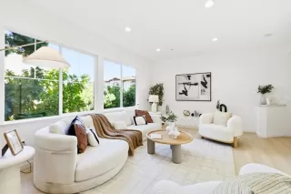 Photo #2: ML82026344 Listing