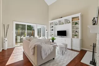 Photo #4: ML82026353 Listing 