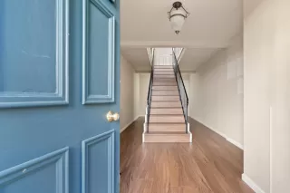 Photo #4: ML82026407 Listing 