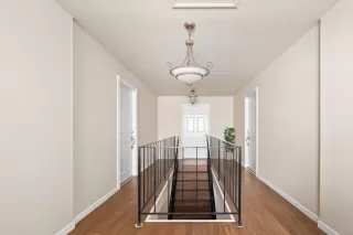 Photo #5: ML82026407 Listing 