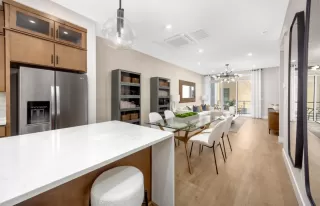 Photo #5: ML82026419 Listing 