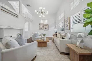 Photo #5: ML82026511 Listing 