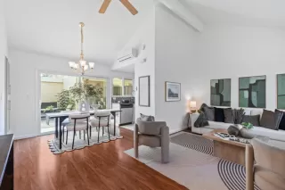 Photo #4: ML82026573 Listing 