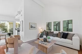 Photo #5: ML82026573 Listing 