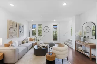 Photo #2: ML82026593 Listing 