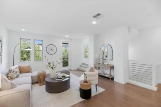 Photo #3: ML82026593 Listing 