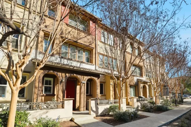 MLS: ML82026619 Condo For Sale