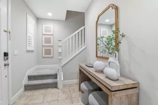 Photo #2: ML82026619 Listing 