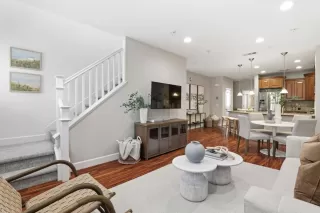 Photo #4: ML82026619 Listing 