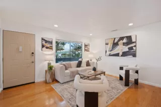 Photo #4: ML82026705 Listing 