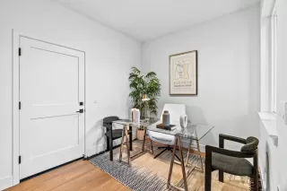 Photo #5: ML82026822 Listing 