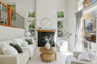 Photo #4: ML82026824 Listing 