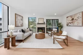 More Details about MLS # ML82026902 : 1081 BEACH PARK BLVD 206