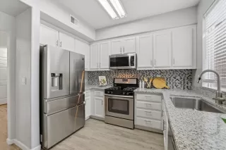 Photo #6: ML82026914 Listing 