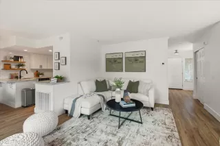 Photo #2: ML82026915 Listing 