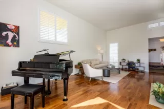 Photo #6: ML82026960 Listing 