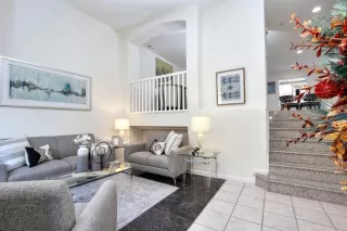 Photo #4: ML82026968 Listing