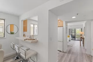 Photo #4: ML82026976 Listing 