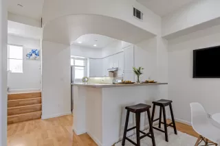 Photo #3: ML82026983 Listing 