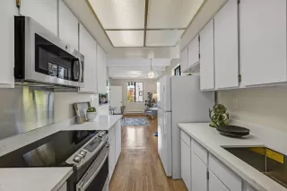 Photo #5: ML82027002 Listing 