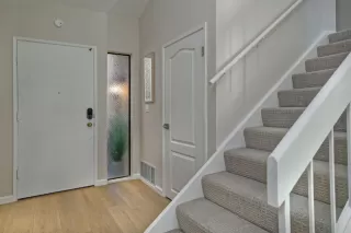 Photo #3: ML82027007 Listing 