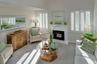 Photo #5: ML82027007 Listing 