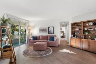 Photo #5: ML82027034 Listing 