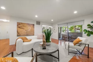 Photo #3: ML82027036 Listing 