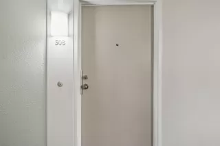 Photo #5: ML82027053 Listing 