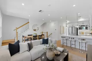 Photo #5: ML82027249 Listing 