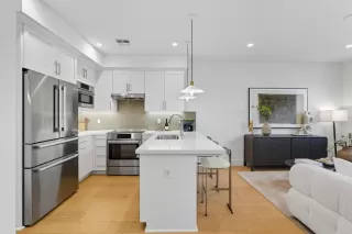 Photo #6: ML82027249 Listing 