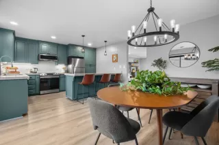 Photo #5: ML82027436 Listing 